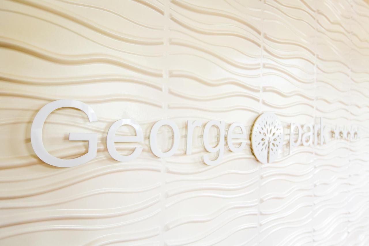 Georg Park Hotel Tarashany Exterior foto