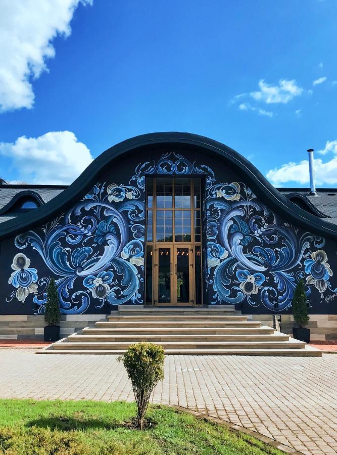 Georg Park Hotel Tarashany Exterior foto