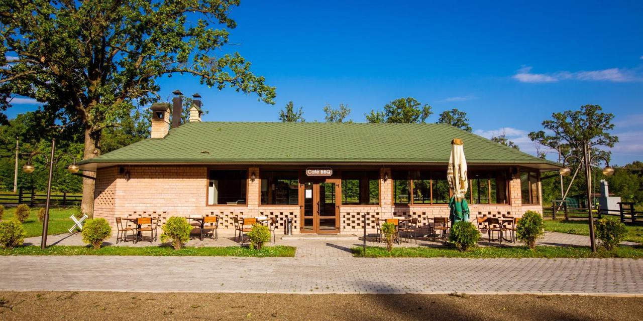 Georg Park Hotel Tarashany Exterior foto