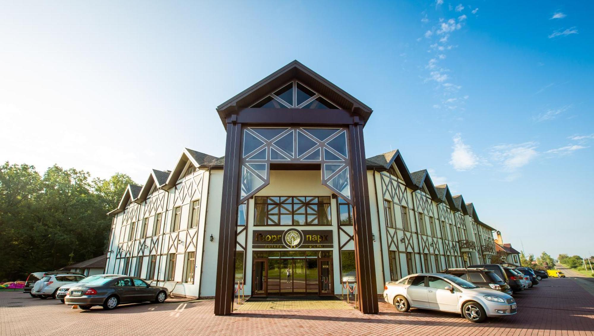 Georg Park Hotel Tarashany Exterior foto
